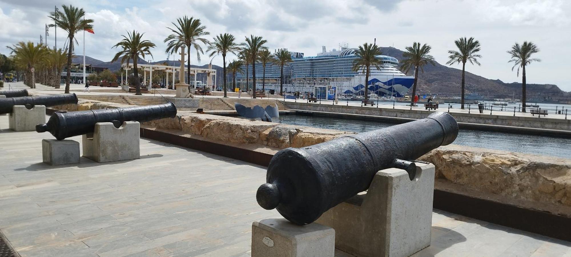Apartamentos Nuevo Edificio Alba Cartagena Centro Parking Eksteriør billede